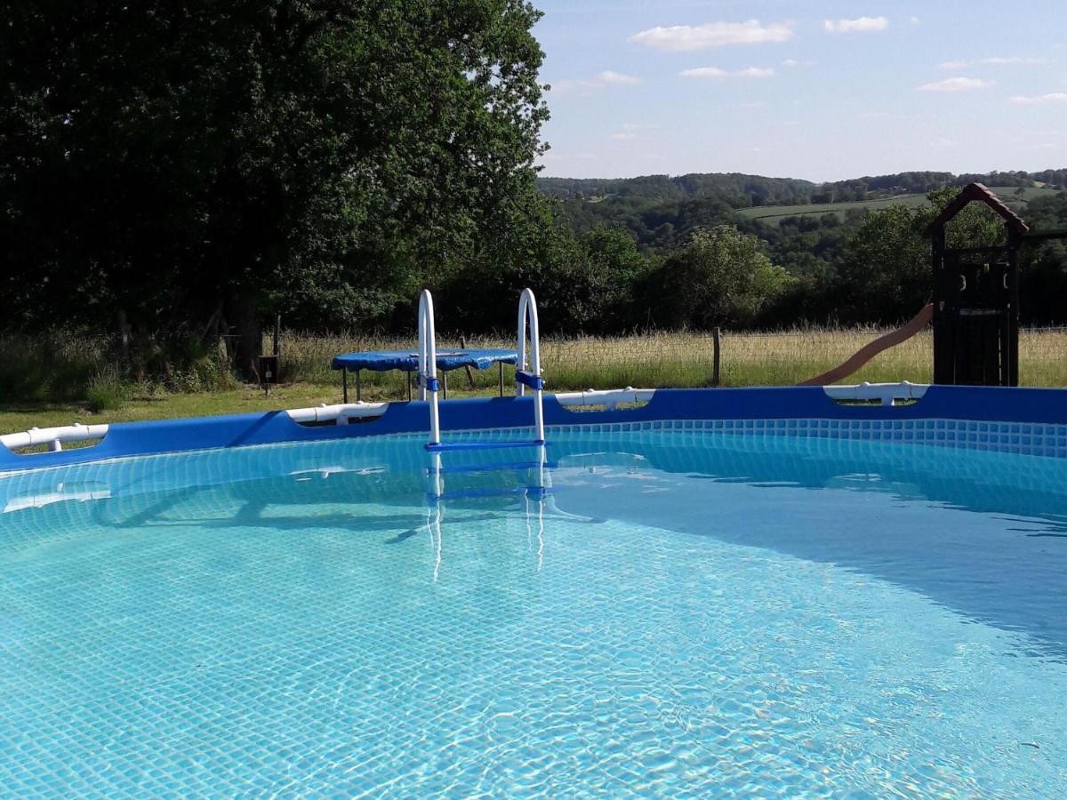 Pretty Gite With Private Pool Saint-Maurice-près-Pionsat المظهر الخارجي الصورة