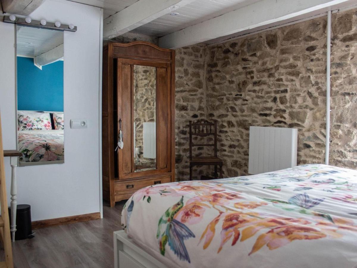 Pretty Gite With Private Pool Saint-Maurice-près-Pionsat المظهر الخارجي الصورة